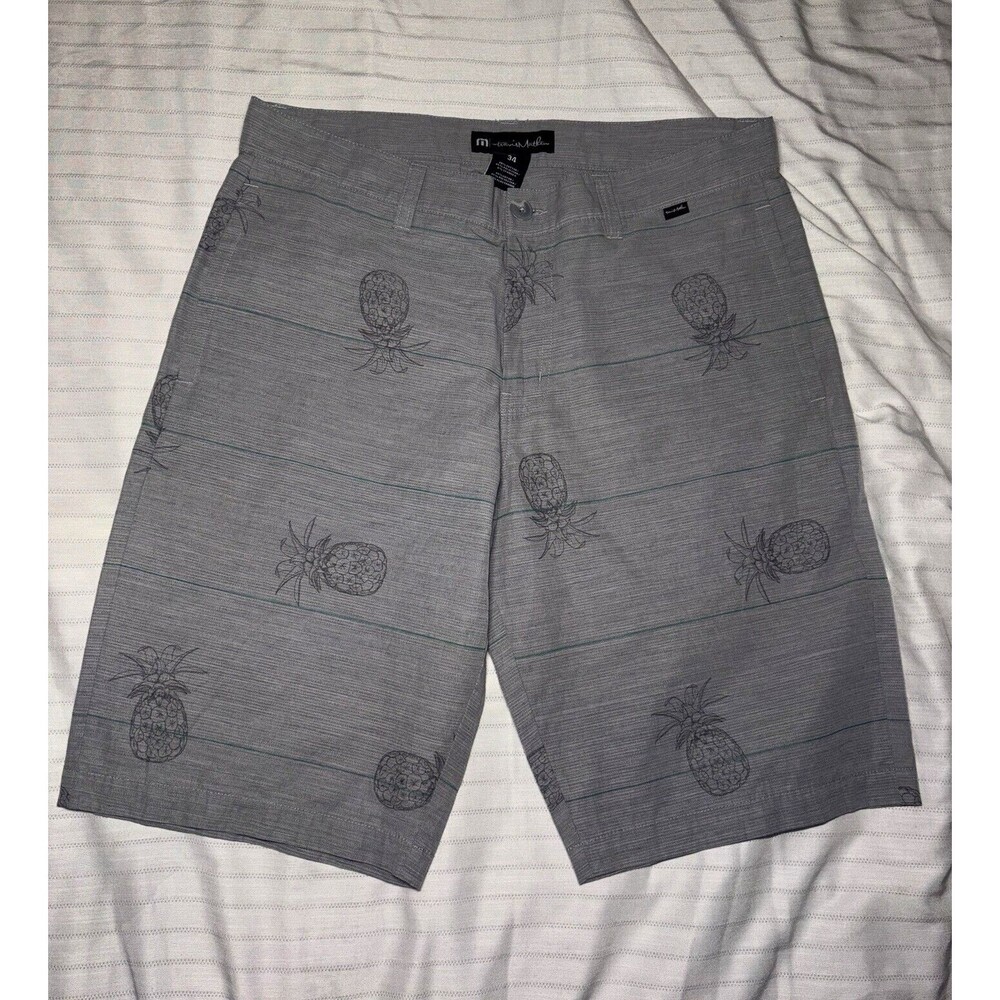 Gray Travis Matthew Shorts Size 34 Pineapple Print